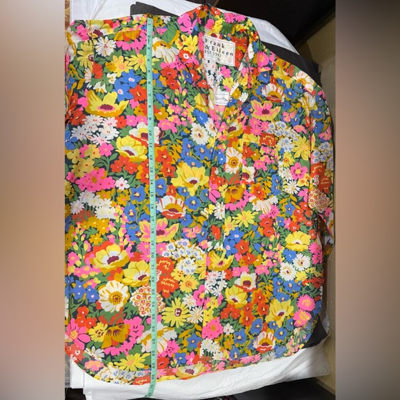 FRANK & EILEEN Floral Multicolor Women's Top - Picture 11 of 11